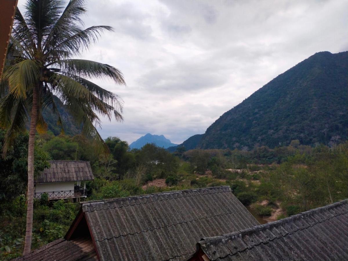 Pdv Guesthouse Muang Ngoi Esterno foto