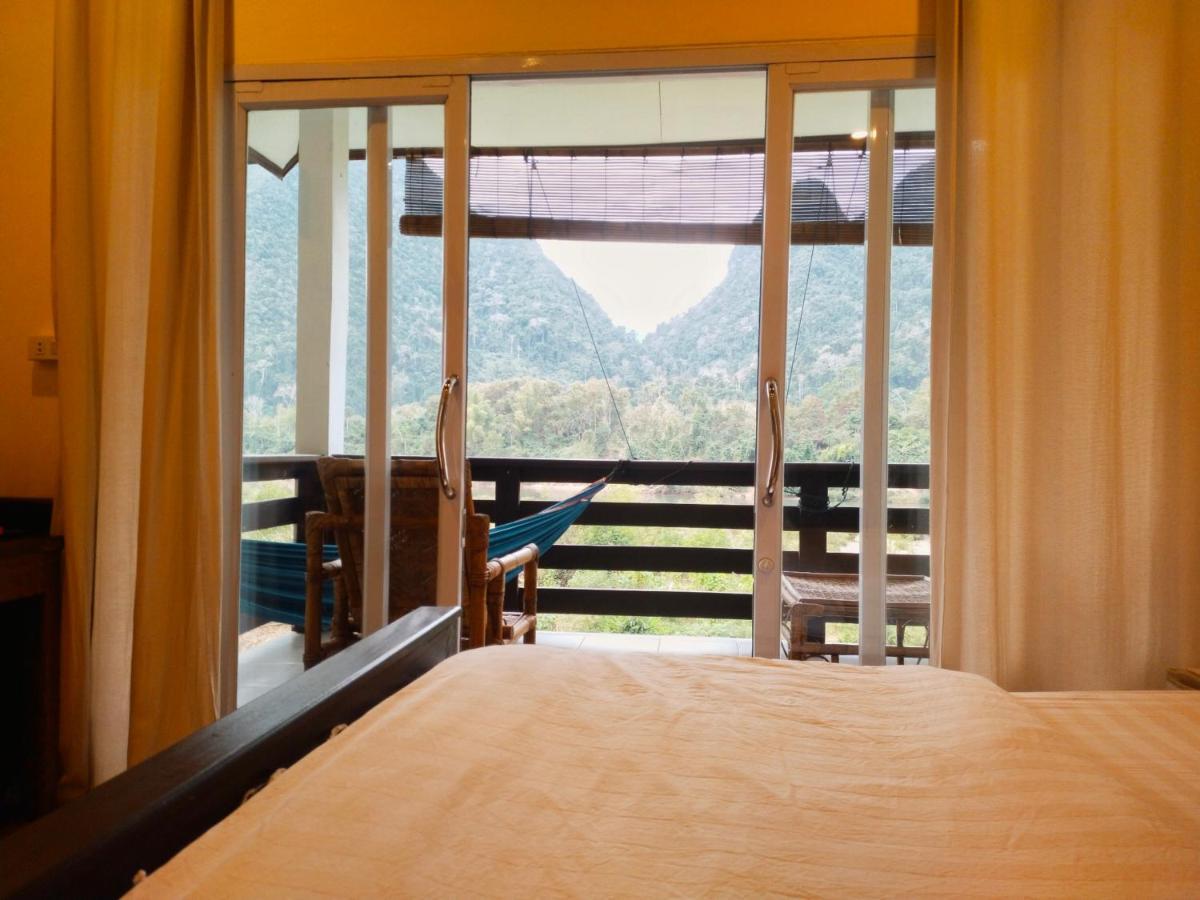 Pdv Guesthouse Muang Ngoi Esterno foto