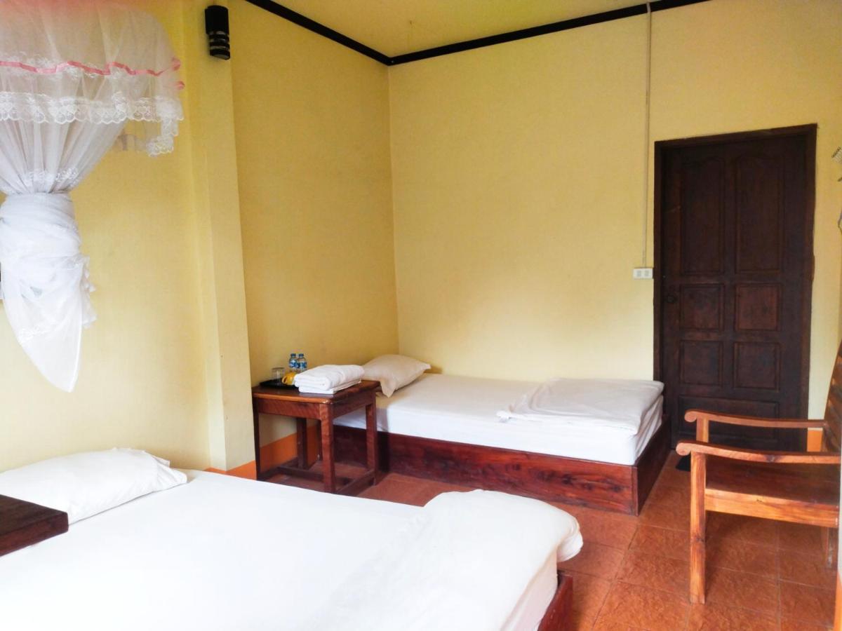 Pdv Guesthouse Muang Ngoi Esterno foto